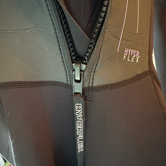 NWT Cyclone Hyper Flex Wetsuit Women Size 6 (XS/S) 3x2mm 🌊 Perfect & Never Worn - Picture 8 of 9